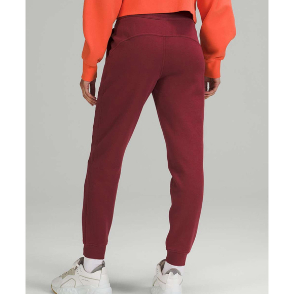 Lululemon Scuba High-Rise Jogger
Mulled Wine Sz 8 - Picture 3 of 8